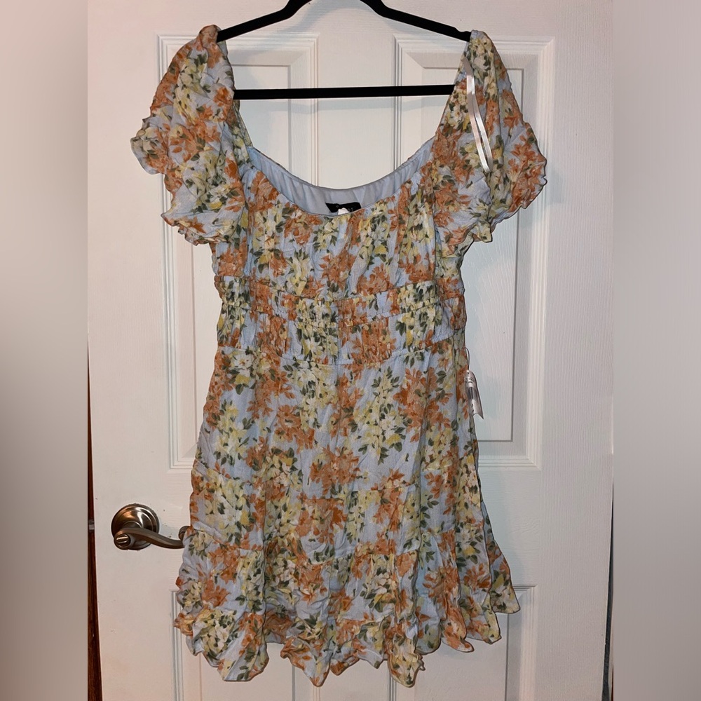 B. Smart Pale Blue Floral Rufflesleeve Dress with Orange & Green Print NWT